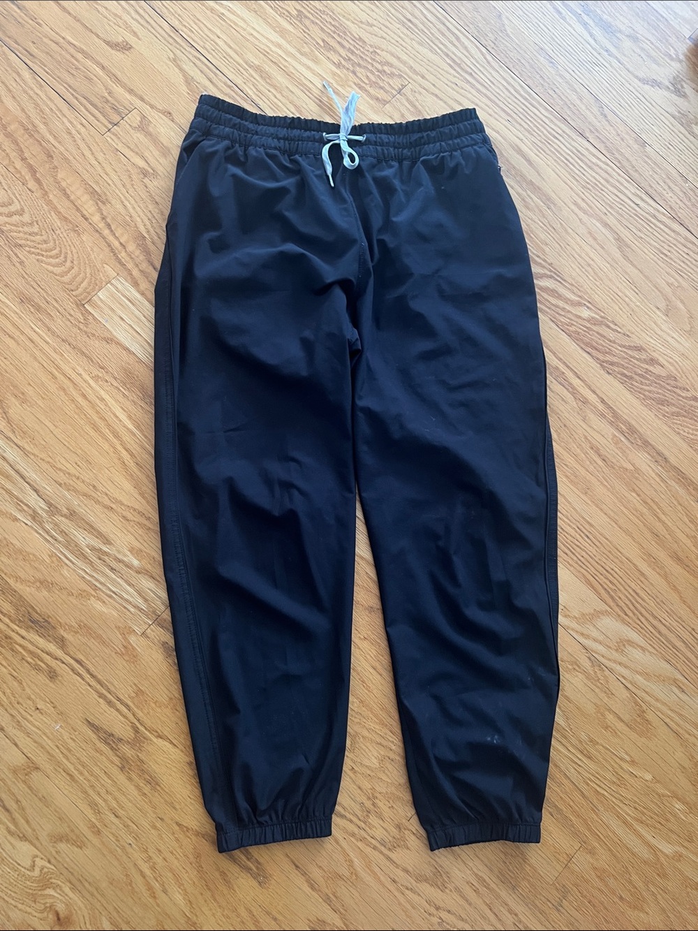 Women’s Vuori Weekender Black Elastic Waist Jogger Pants